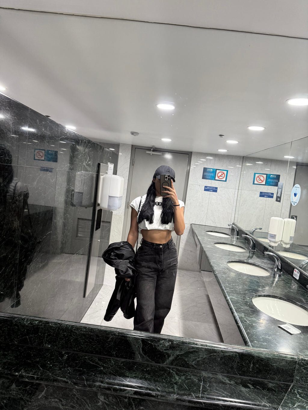 Jeans “Black Sculpt”